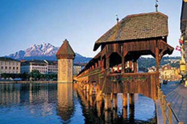 Brain Drain and Brain Gain in peripheral regions