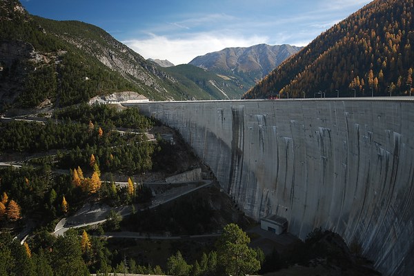 New Alpine reservoirs to combat water shortages