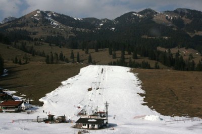 Ski tourism: an insatiable hunger