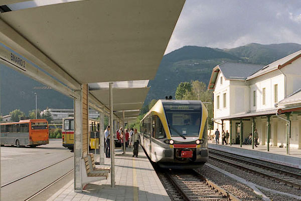 Solutions for borderless commuter mobility