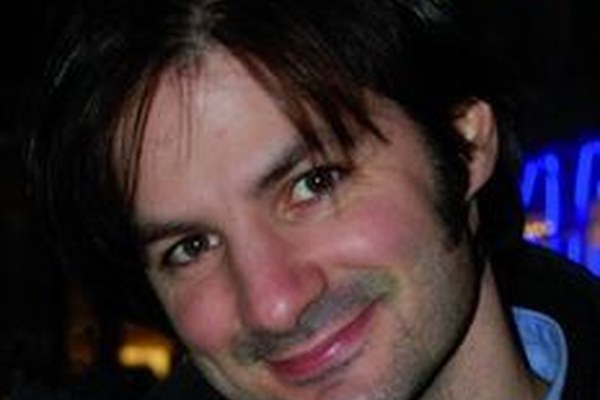 International jusqu'au bout des doigts