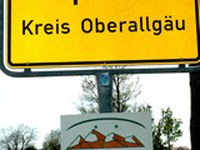 Remise solennelle des plaques du réseau à Wildpoldsried/D