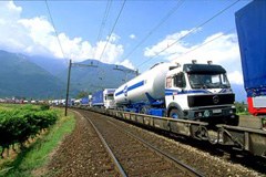 Tunnel de base du Lötschberg : l'objectif de transfert n'est pas atteint