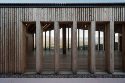 En quête de restructurations et constructions pionnières