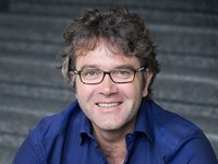 Vision : En taxi volant vers la palmeraie du Cervin