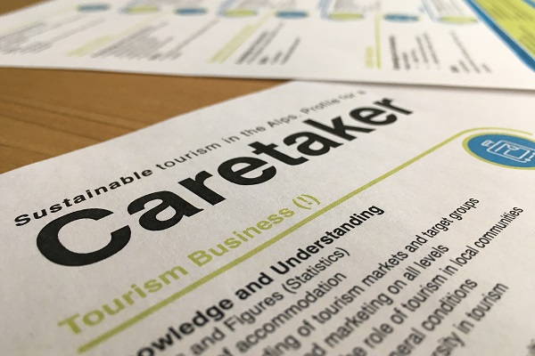 Tourisme soutenable dans les Alpes. Qui fait le travail ?