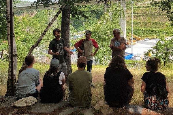 I giovani discutono sul consumo di suolo in Val di Susa/I