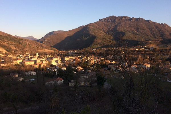 Con la partecipazione al potere