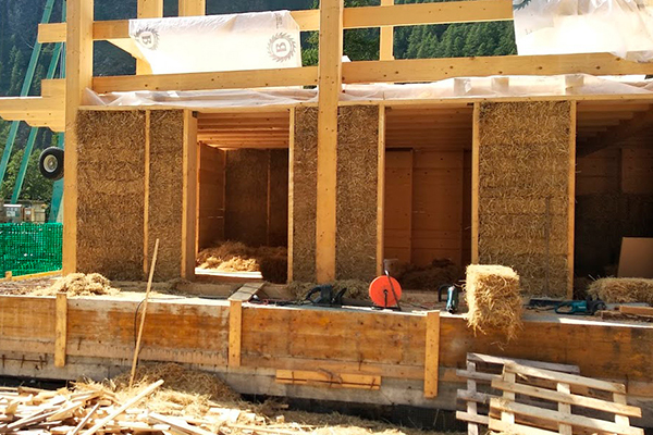 Una casa fatta di lolla di riso