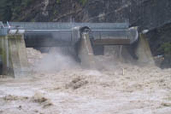 Acqua nello spazio alpino - carenze e sovrabbondanza nello stesso tempo
