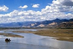 Minacciate le riserve idriche dell'Himalaya