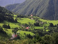 Amministrazione comunale di čadrg: tutto portato a spalla