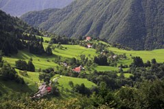 Amministrazione comunale di čadrg: tutto portato a spalla