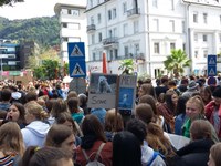 Junge streiken für Klima- und Alpenschutz