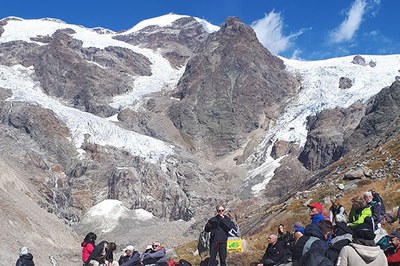 Mahnwachen für sterbende Gletscher