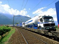 Bazni predor Lötschberg ni izpolnil cilja preusmeritve prometa