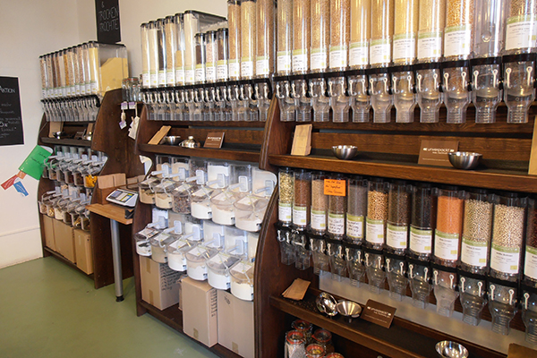 Brez ovitkov in nepotrebne krame, prosim!