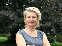 Stališče: Čas je za odpečatenje (tal)!