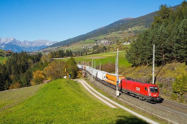 Zaradi napačnih spodbud se bo tranzitni promet samo še povečal