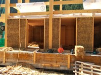 Hiša iz riževih luščin